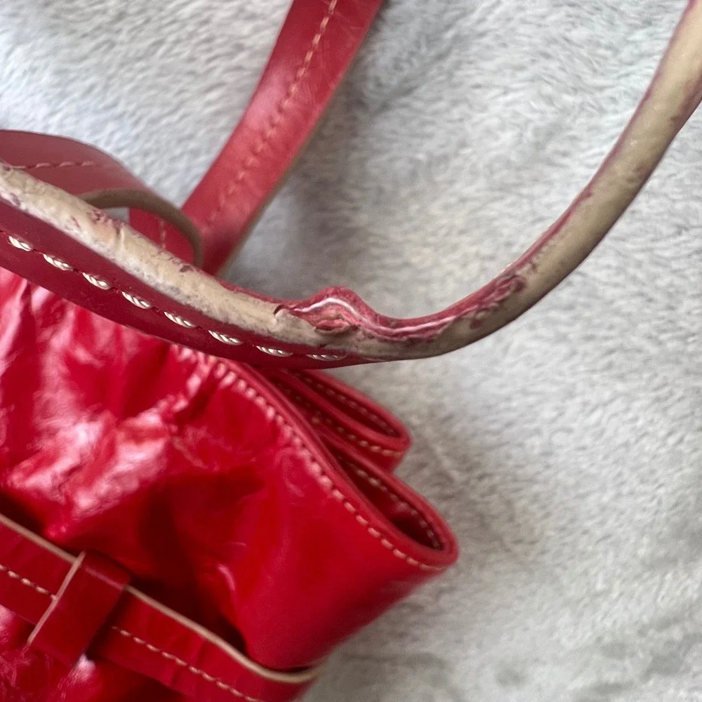 Kenneth Cole Reaction Red Leather Tote Bag Indie Sleaze Y2K Corporate Goth Retro